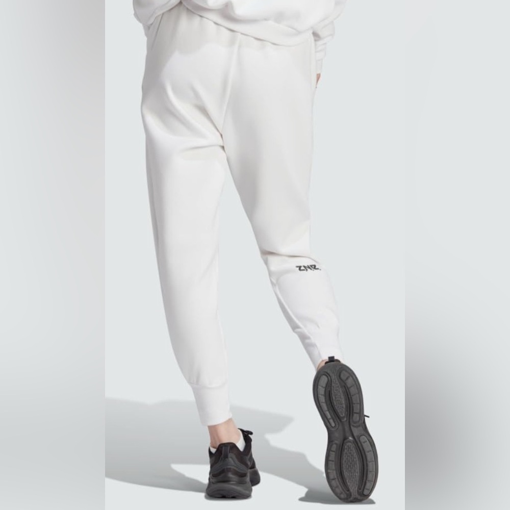 ADIDAS Z.N.E. Wmn Med White Tapered Leg 7/8 Style Jogger NEW w/TAGS  MSRP $90